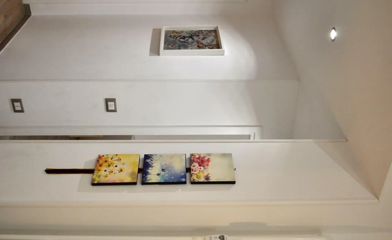 Apartment Butterfly Suite Rome Italy